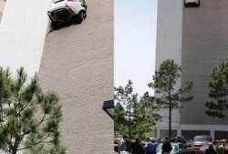 今天楼盘爆料新闻视频,揭秘新盘亮点与潜在风险